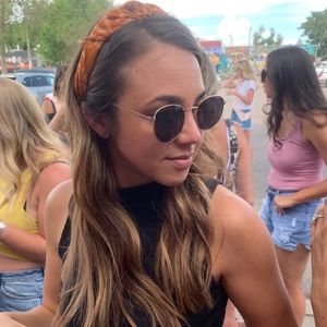 Meet your Posher, Jenna